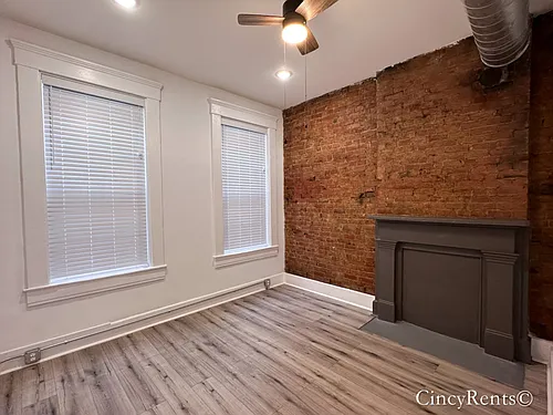 36 W Court St #1R — Photo 15