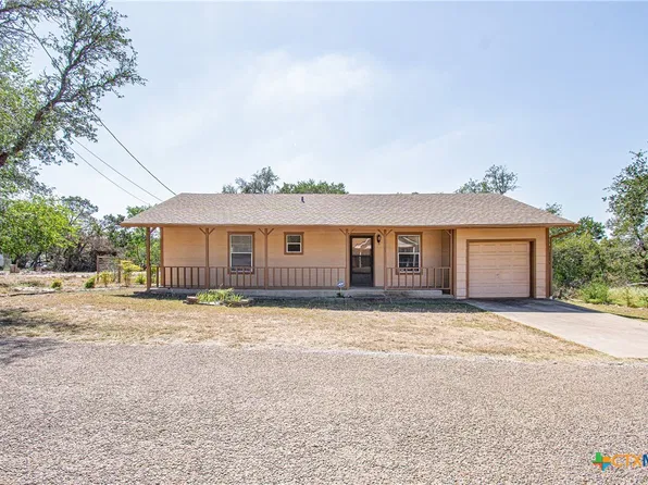15 Cliffside Cir, Morgans Pt Resort, TX 76513