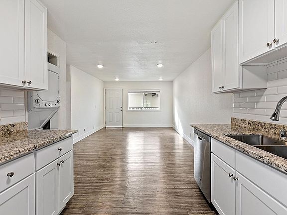 4th image of 760 N 23rd St #19