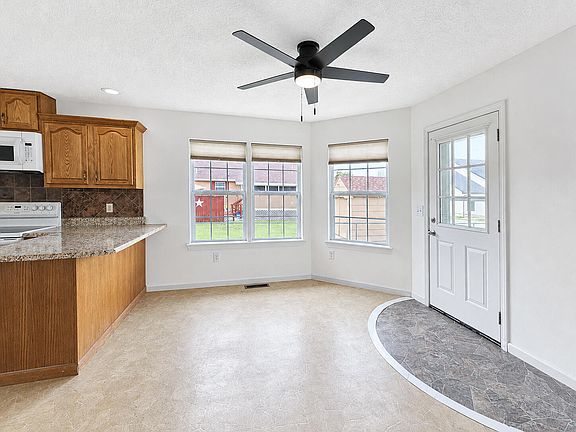 5th image of 801 E Clay Street