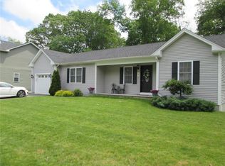 6 Whisper Ct, West Warwick, RI 02893