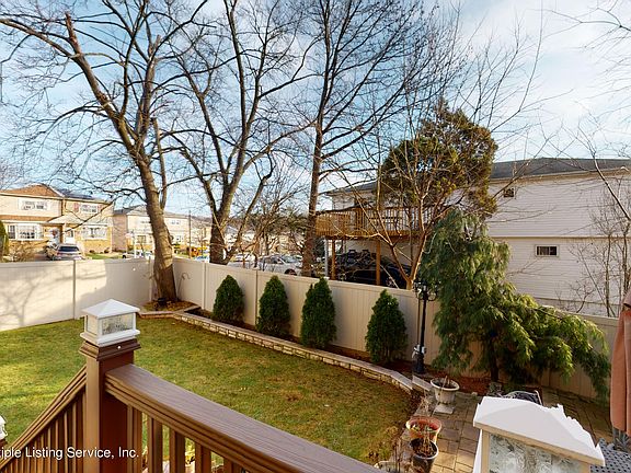 4th image of 336 Melba St