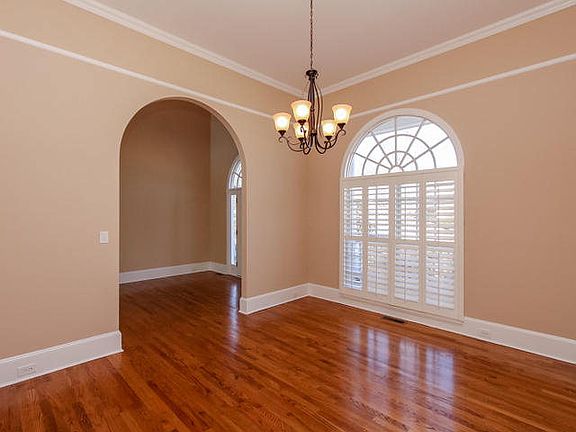 4th image of 845 Vivian Ct