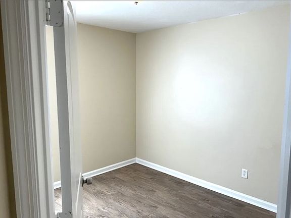 3rd image of 15533 Bay Vista Dr