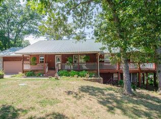 747 Amanda Dr, Clever, MO 65631