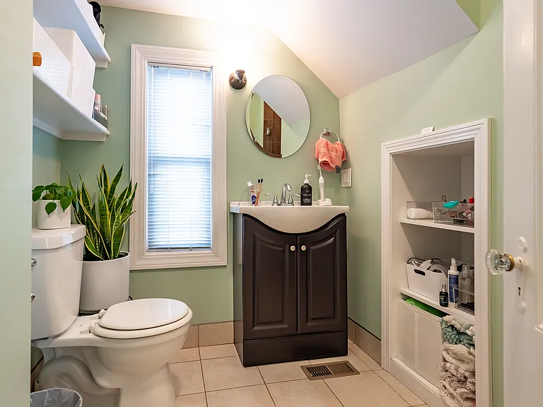 48 Irving St #1F — Photo 6