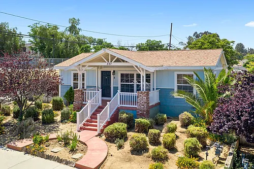 307 N Poe St #A Photo 1