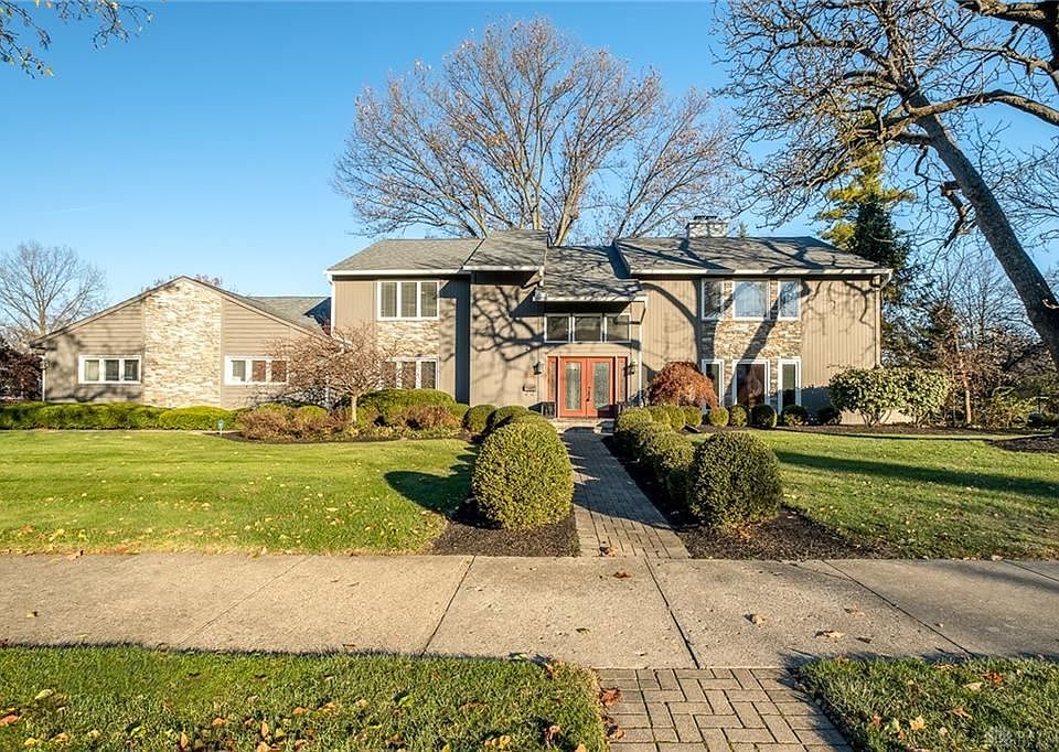 1st image of 251 E Schantz Ave