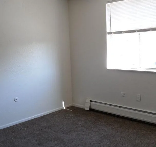 Campus Park Apartments — Photo 26