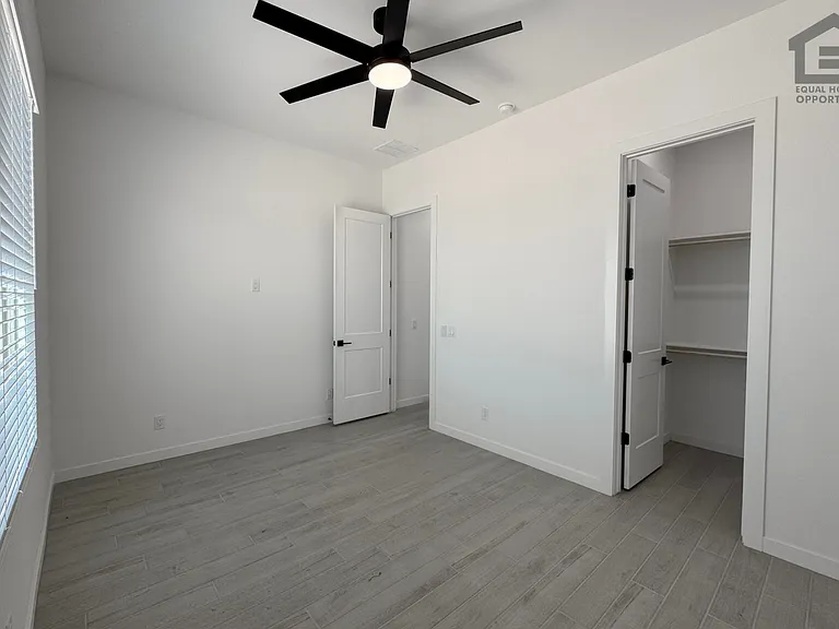 18116 W Morning Vista Ln — Photo 25