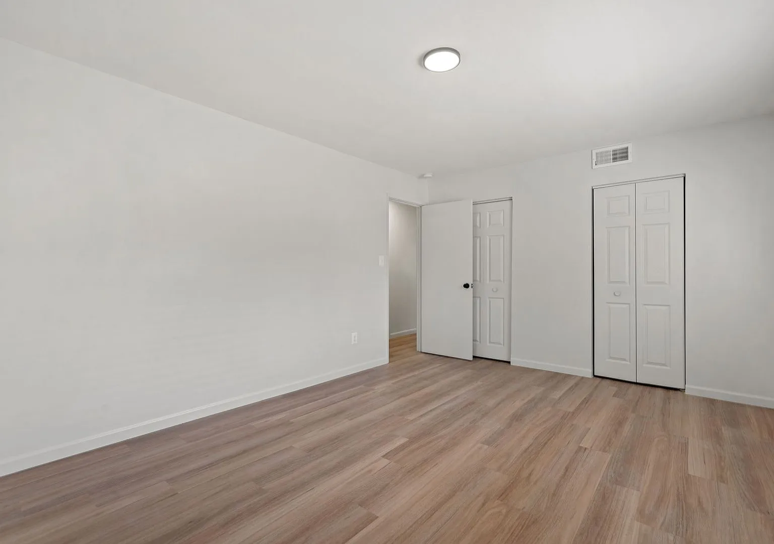 808 Chesapeake LLC — Photo 3