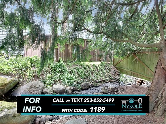 3rd image of 2304 Parkwood Blvd