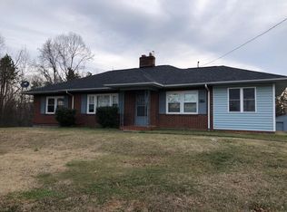 2720 Old Richmond Rd, Danville, VA 24540
