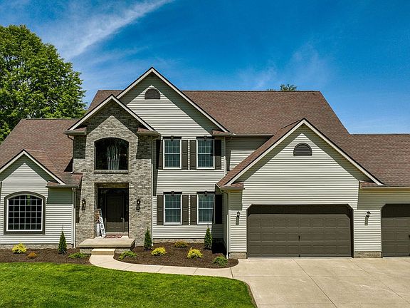 2nd image of 5057 Smith Kramer St NE