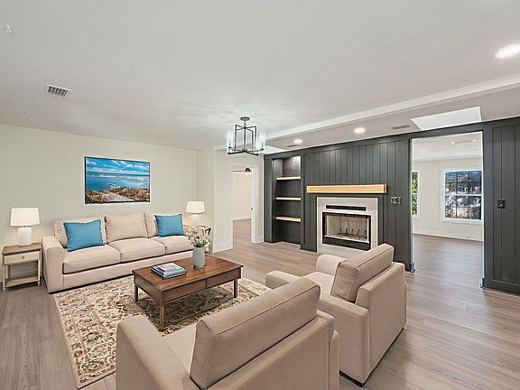 3rd image of 615 Revere Ave