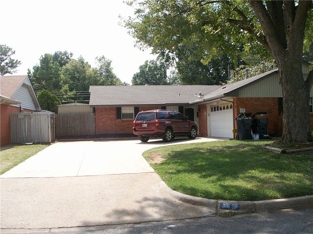 1st image of 316 SW 62nd St