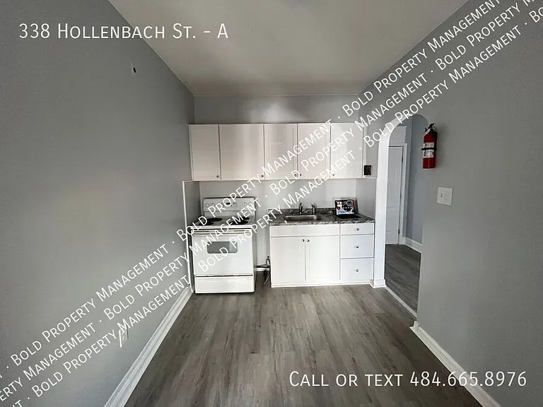 338 Hollenbach St #A — Photo 5