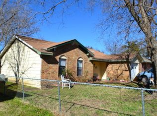 105 7th St, Terrell, TX 75160