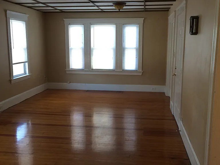 68 Hampshire St — Photo 2