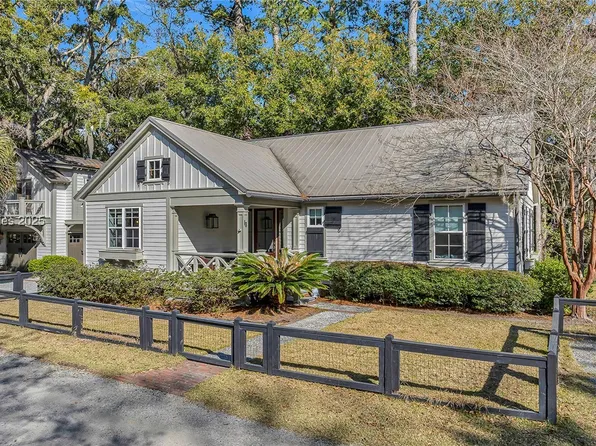 13 Lawrence St, Bluffton, SC 29910