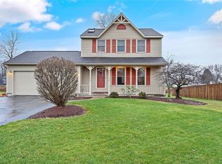 5132 Old Barn Rd, Clay, NY 13041