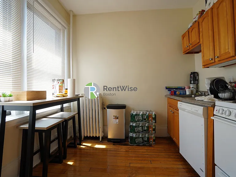 1210 Commonwealth Ave #7 — Photo 14