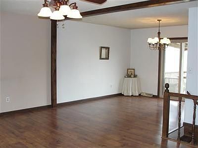 2nd image of 125 Wagonwheel Dr