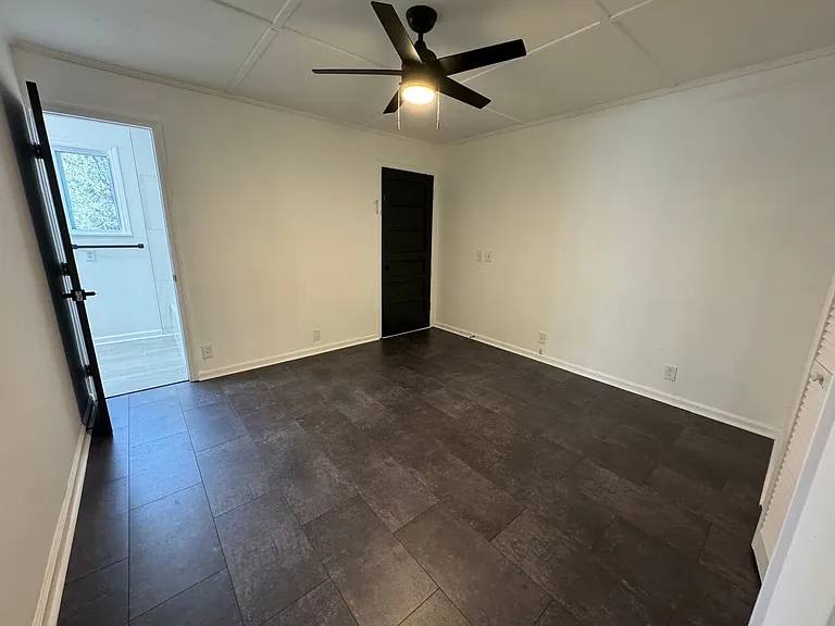 818 Maple Ave SW — Photo 12