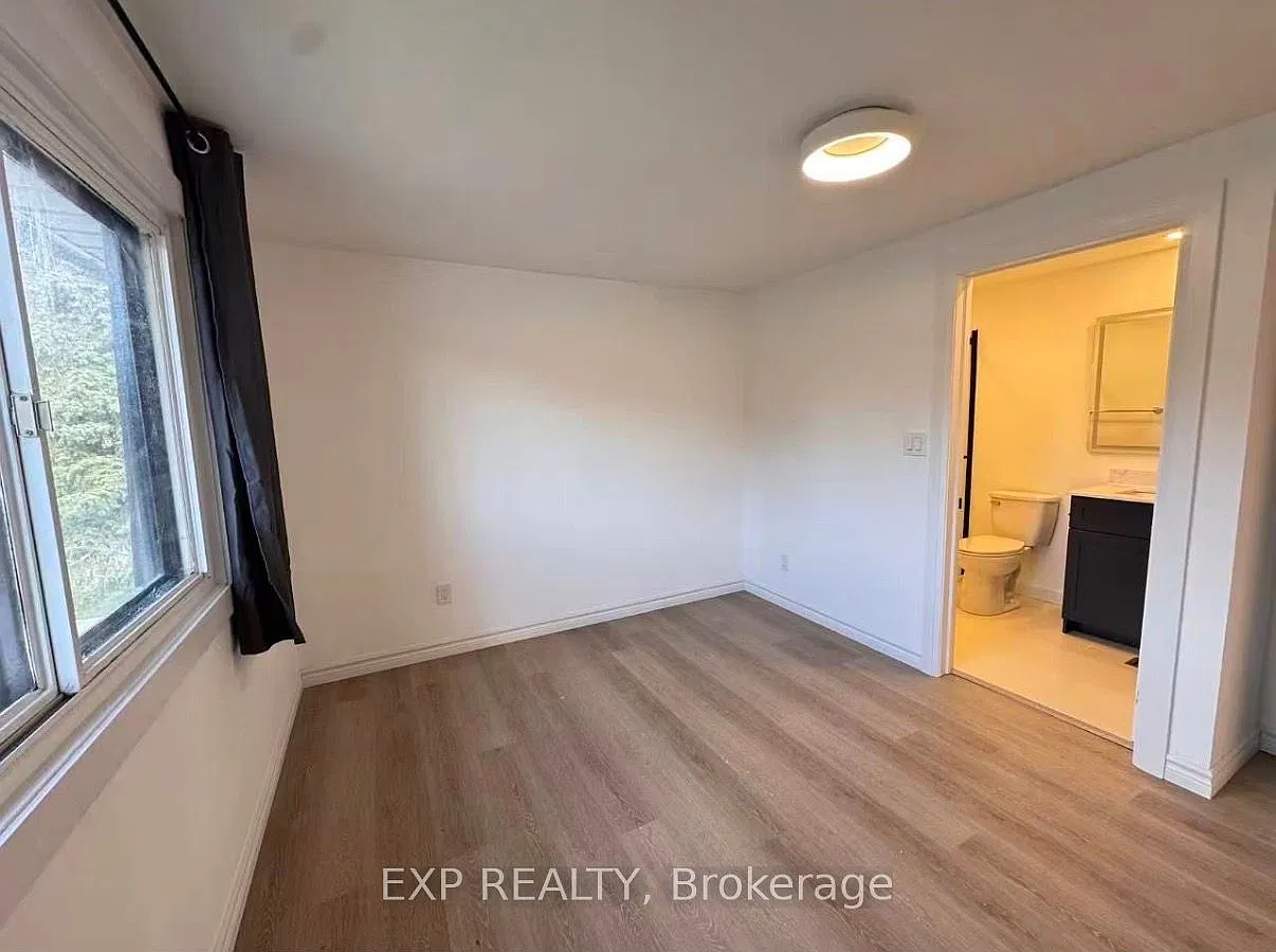 3 bed, $2,400 — Photo 4