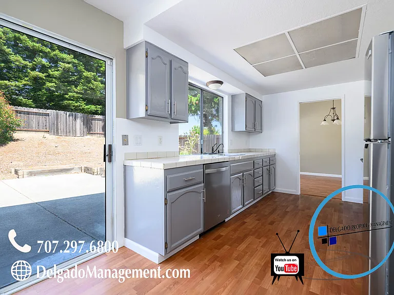 527 Fuchsia Dr — Photo 12