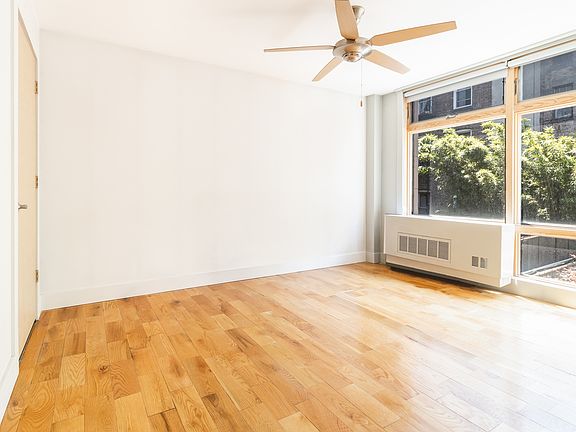 4th image of 530 E 5th St APT 3R