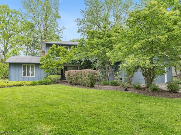 29399 Orangewood Dr, Beachwood, OH 44122