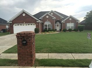 1907 Red Sunset Dr, Decatur, AL 35603