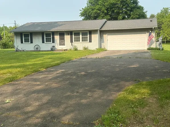 4627 N 36th St, Galesburg, MI 49053