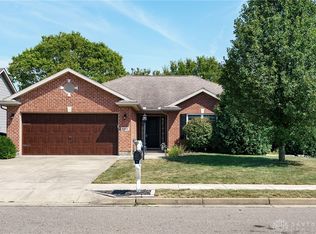 2662 Shady Tree Dr, Troy, OH 45373