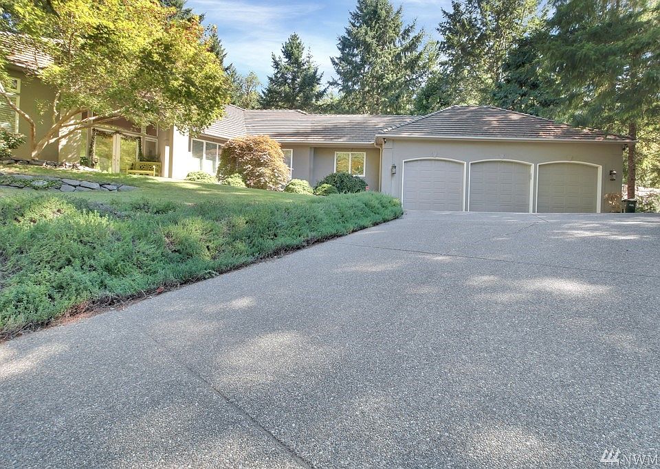 1st image of 13205 Bracken Fern Dr NW