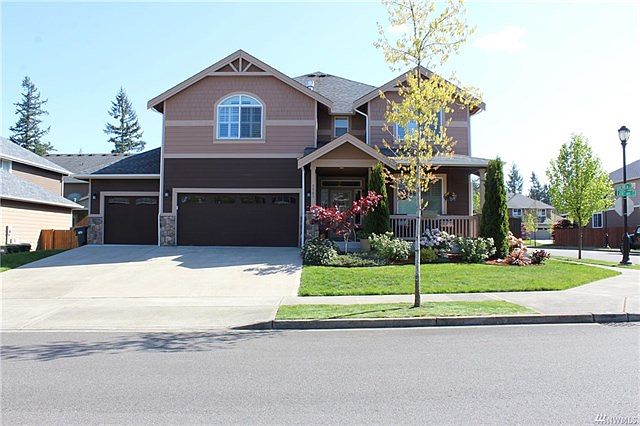 Corner lot with curb appeal