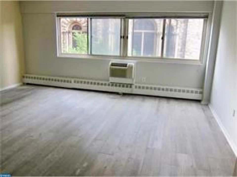 2nd image of 2101-17 Chestnut St #414