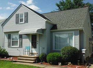 8222 Salisbury Dr, Parma, OH