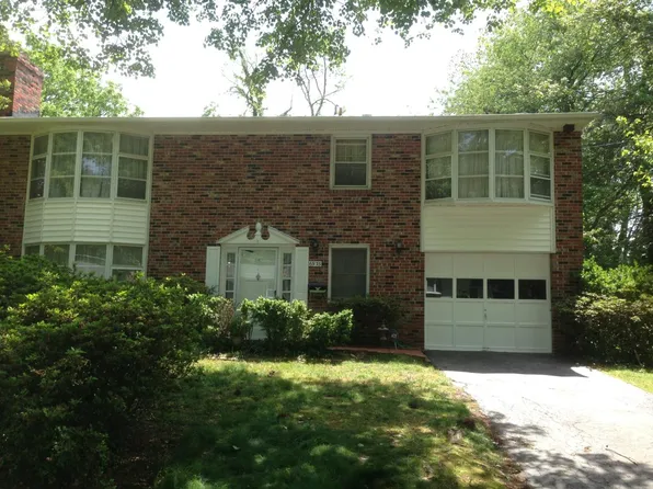 6933 Girard St, Mc Lean, VA 22101