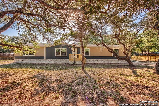 1st image of 205 Encino Rio