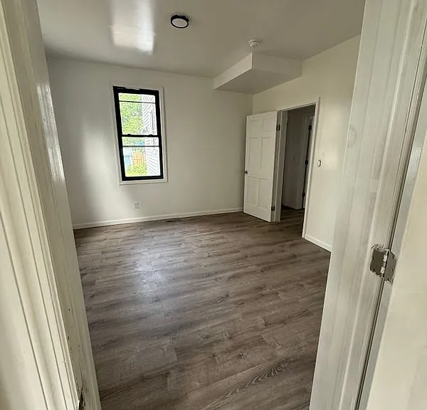 84 N Allen St #1 — Photo 10
