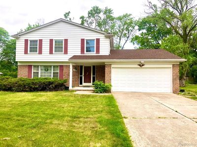 30289 Spring River Dr, Southfield, MI, 48076