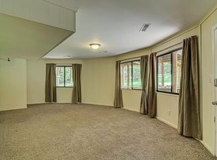 514 Saddletree Rd, Thomasville, NC 27360