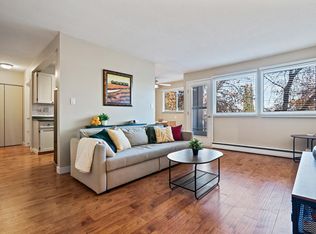 Charleswood, Edmonton, AB T6H 2N2