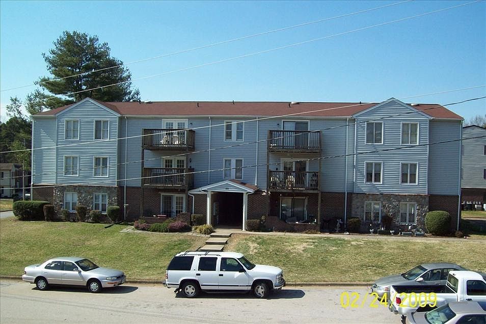 1st image of 225 Seminole Trl