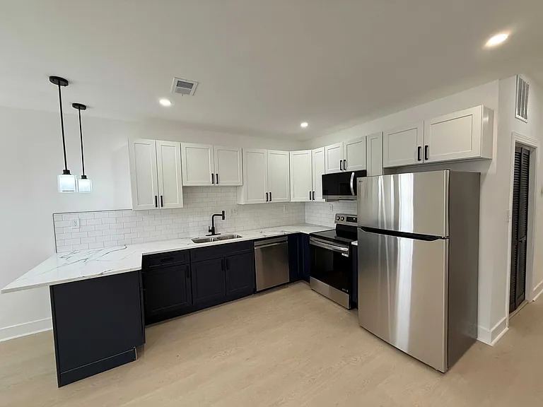 1012 W Lanvale St #3 — Photo 10