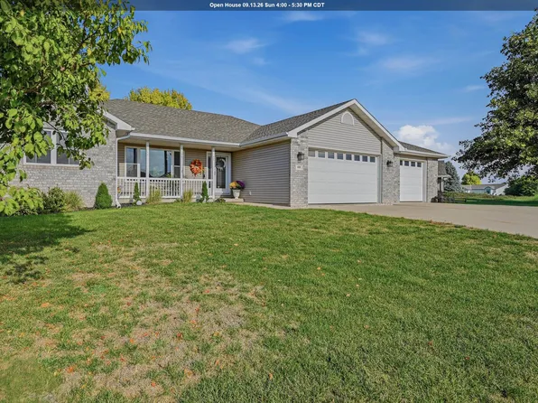 418 Coniston Cir, Sergeant Bluff, IA 51054