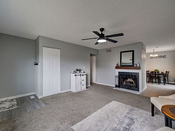 2nd image of 2185 Ambleside Dr