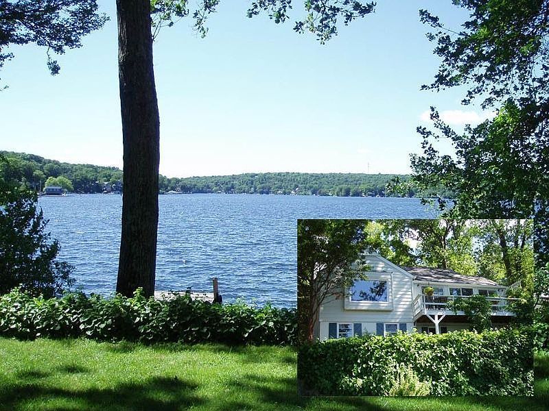 1st image of 17 Bonaparte Point Dr